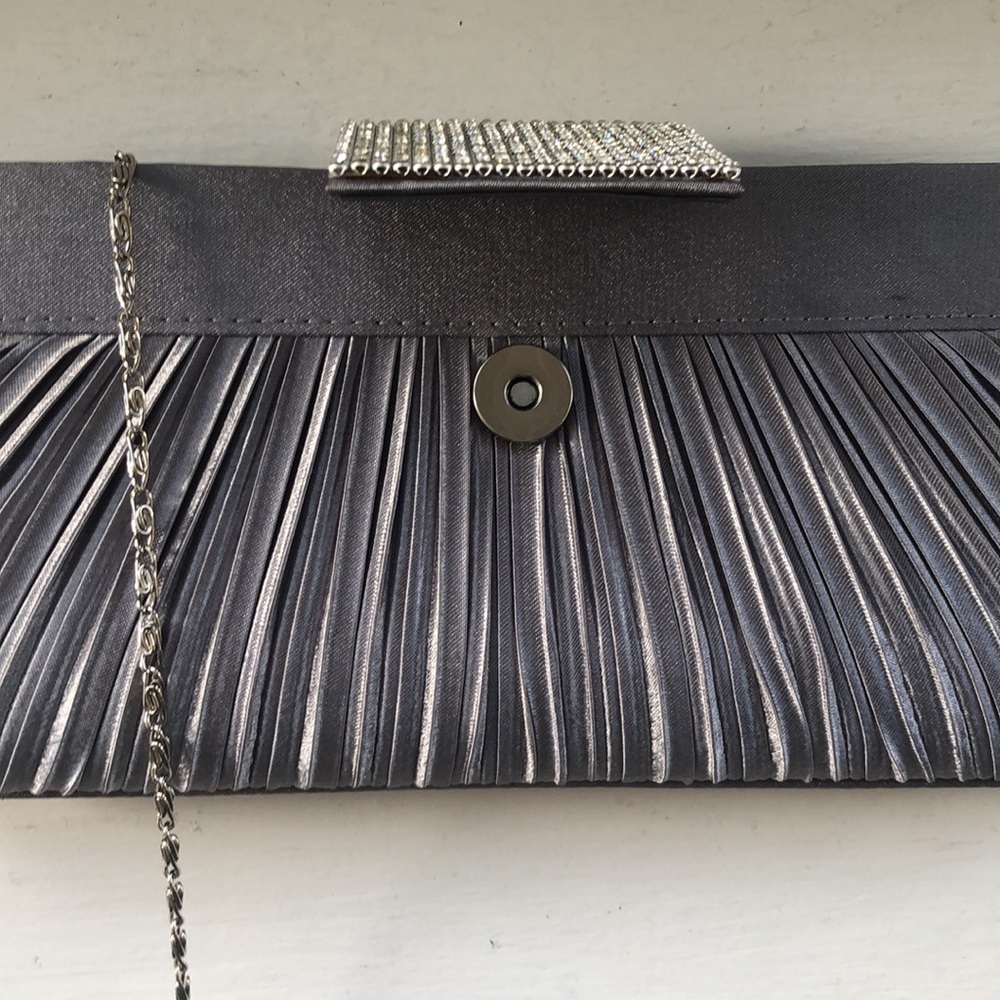 EVENING CLUTCH - Picture 3 of 4